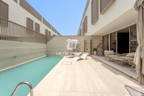 Townhouse de 3 chambres à Meydan, UAE No. 129773 6