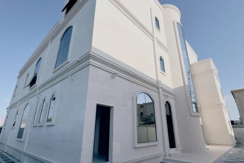8 bedrooms Villa in Seih Al Uraibi, UAE No. 184300