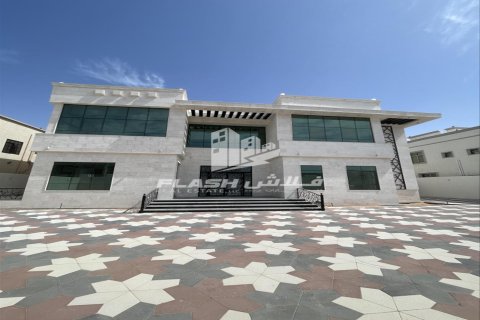 5 bedrooms Villa in Ras Al Khaimah, UAE No. 184299