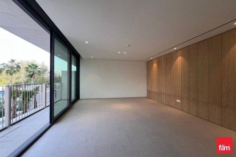 2 bedrooms Apartment in Dubai, UAE No. 166481