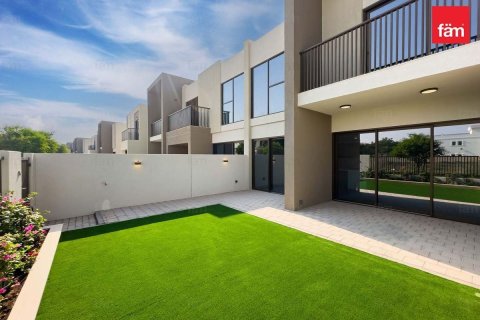 3 bedrooms Townhouse in Dubai, UAE No. 198303