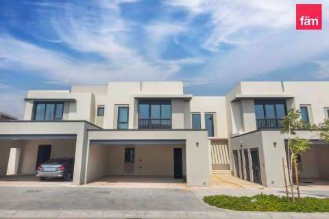 3 bedrooms Townhouse in Jebel Ali, UAE No. 198305
