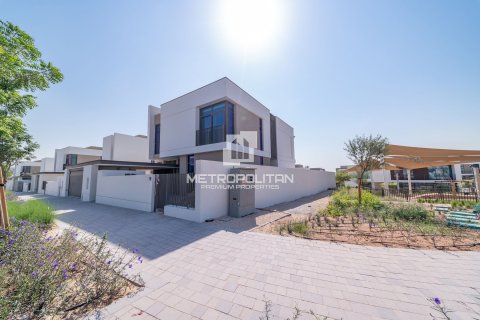 Villa de 4 chambres à Al Furjan, UAE No. 129615