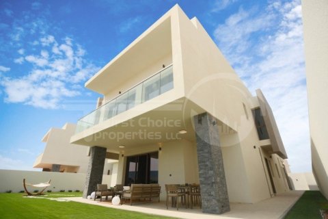 4 bedrooms Villa on the Yas Acres, UAE No. 12726