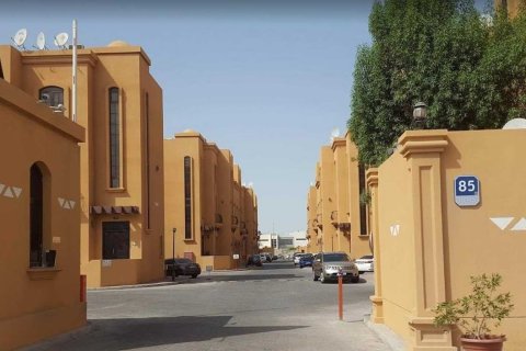 Al Bustan Compound in Abu Dhabi, UAE No. 69944