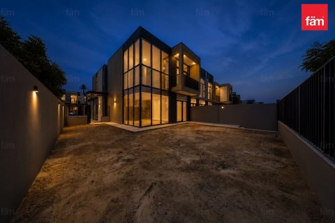 4 bedrooms Townhouse in Dubai, UAE No. 205368