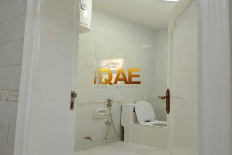 6 bedrooms Villa in Mirdif Villas, UAE No. 52043 14