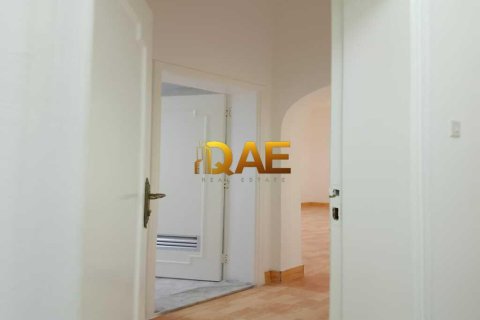 6 bedrooms Villa in Mirdif Villas, UAE No. 52043 10