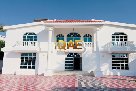 6 bedrooms Villa in Mirdif Villas, UAE No. 52043
