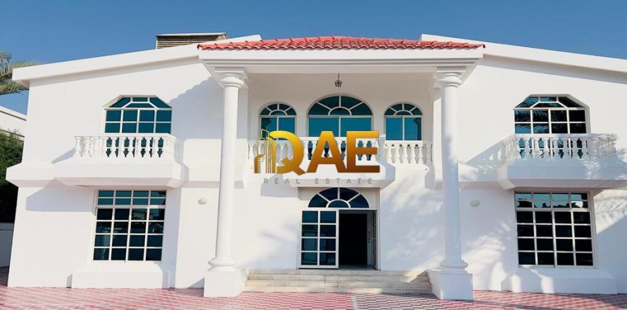 6 bedrooms Villa in Mirdif Villas, UAE No. 52043