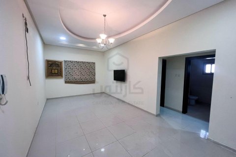 Building in Arad, Bahrain No. 59769 5