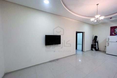 Building in Arad, Bahrain No. 59769 3