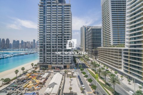 Appartement de 1 chambre à EMAAR Beachfront, UAE No. 128169