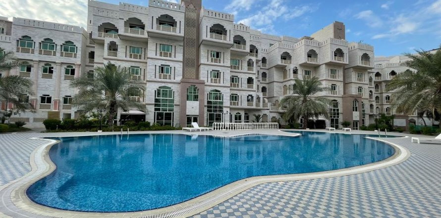 3 bedrooms Apartment in Muscat, Oman No. 54326