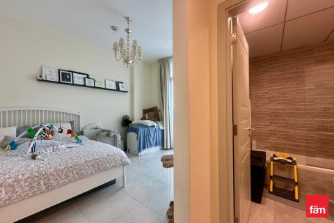 2 bedrooms Apartment in Dubai, UAE No. 165303 8