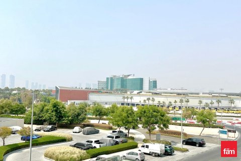 2 bedrooms Apartment in Dubai, UAE No. 165303 4