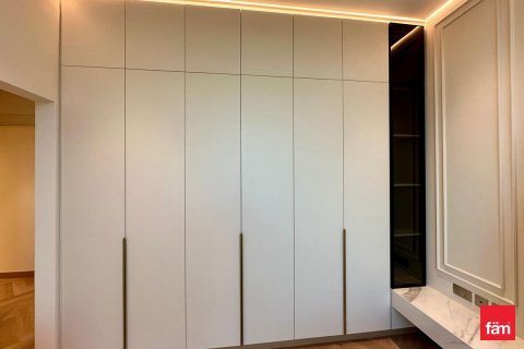 2 bedrooms Apartment in Dubai, UAE No. 165303 7