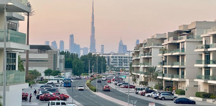 2 bedrooms Apartment in Dubai, UAE No. 165303