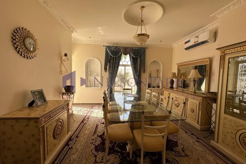 Villa de 7 dormitorios en Doha, Qatar No. 57223 6