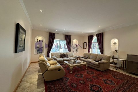 Villa de 7 dormitorios en Doha, Qatar No. 57223 5