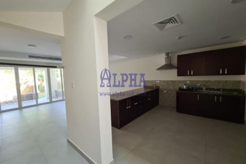 2 bedrooms Townhouse in Mina Al Arab, UAE No. 164621 5