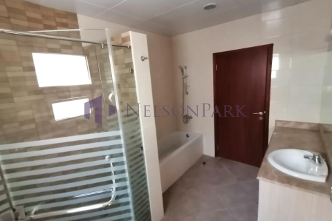 Villa de 4 dormitorios en Doha, Qatar No. 60924 7