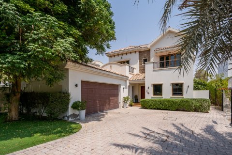 Villa de 4 chambres à Jumeirah Golf Estates, UAE No. 195041