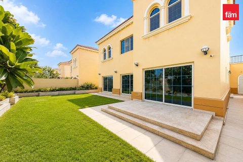 4 bedrooms Villa in Jumeirah Park, UAE No. 198689