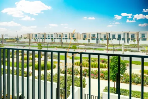 4 bedrooms Villa in Dubai South (Dubai World Central), UAE No. 167327