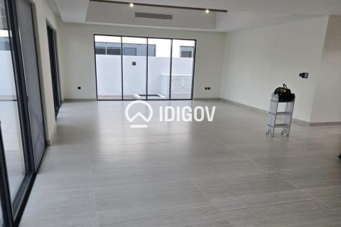Villa de 6 dormitorios en Damac Lagoons, UAE No. 187960 8