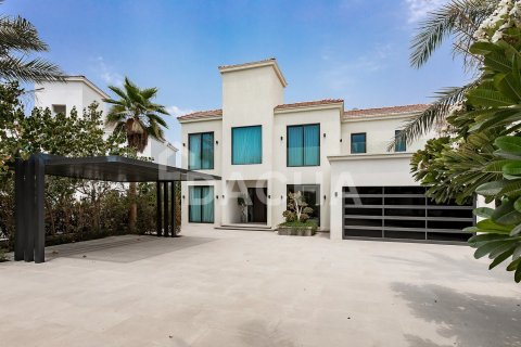 Villa de 5 chambres à Jumeirah Islands, UAE No. 200320