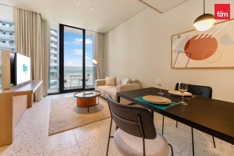 Studio Apartment in Business Bay, UAE No. 200121