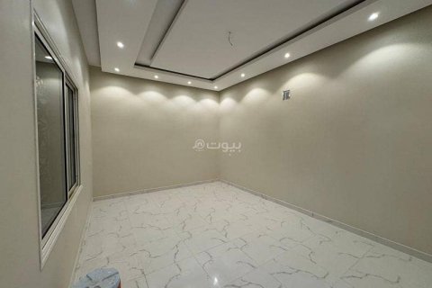 6 bedrooms Villa in Khobar, Saudi Arabia No. 60372 5