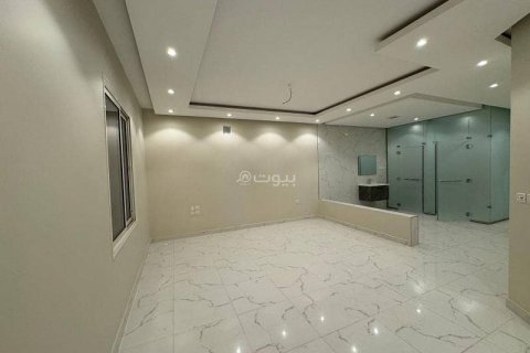 6 bedrooms Villa in Khobar, Saudi Arabia No. 60372 16