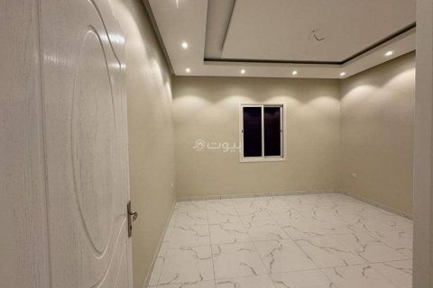 6 bedrooms Villa in Khobar, Saudi Arabia No. 60372 25