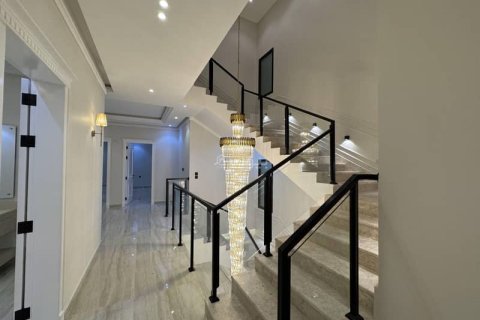 Villa de 6 dormitorios en Khobar, Saudi Arabia No. 60367 19