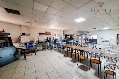 213.7m² Warehouse in Ras Al Khor Industrial, UAE No. 22113