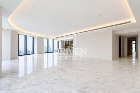 5 bedrooms Apartment in Opera District, UAE No. 191556 4