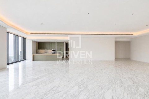 5 bedrooms Apartment in Opera District, UAE No. 191556 8