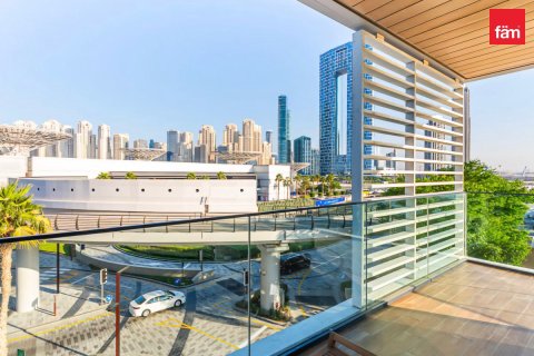3 bedrooms Apartment in Dubai, UAE No. 203128