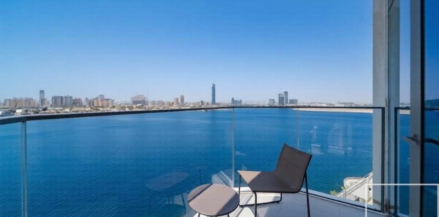 Квартира с 2 спальнями в Address Harbour Point, ОАЭ №199229