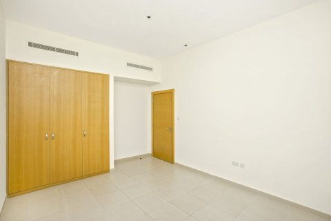 Townhouse de 3 chambres à North Village, UAE No. 187625 14