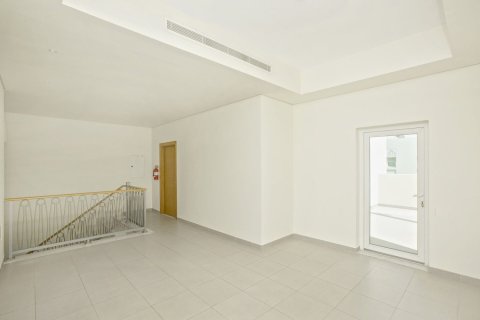 Townhouse de 3 chambres à North Village, UAE No. 187625 5