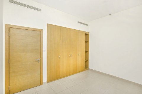 Townhouse de 3 chambres à North Village, UAE No. 187625 18