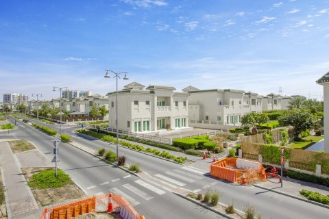 Townhouse de 3 chambres à North Village, UAE No. 187625 26