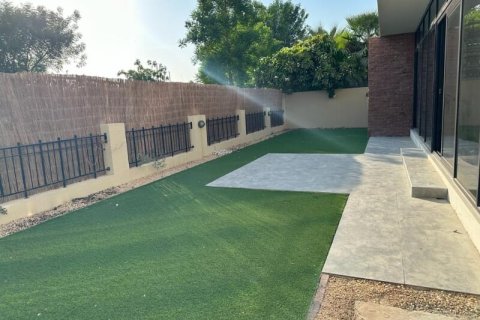5 bedrooms Villa in DAMAC Hills (Akoya by DAMAC), UAE No. 187623 9