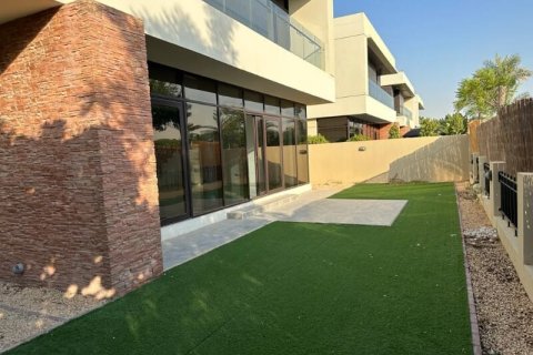 5 bedrooms Villa in DAMAC Hills (Akoya by DAMAC), UAE No. 187623 11