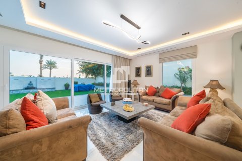 Villa de 3 chambres à Meadows, UAE No. 129578 9