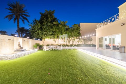Villa de 3 chambres à Meadows, UAE No. 129578 5