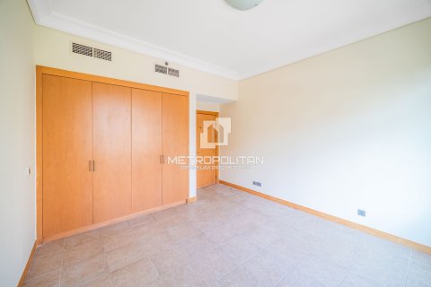 Appartement de 3 chambres à Shoreline Apartments, UAE No. 129577 8